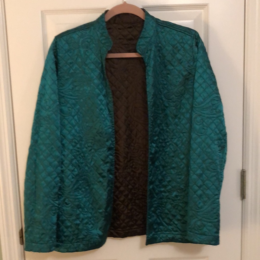 Reversible Quilted Satin Jacket from Chicos Size 2 (fits 10-12) Excellent Cond